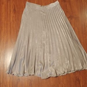 Champagne metallic pleated skirt